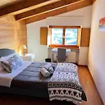 Daire Cozy Penthouse 2 Bedrooms With Wifi - Netflix - Private Parking Tarvisio