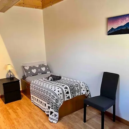 Cozy Penthouse 2 Bedrooms With Wifi - Netflix - Private Parking Tarvis