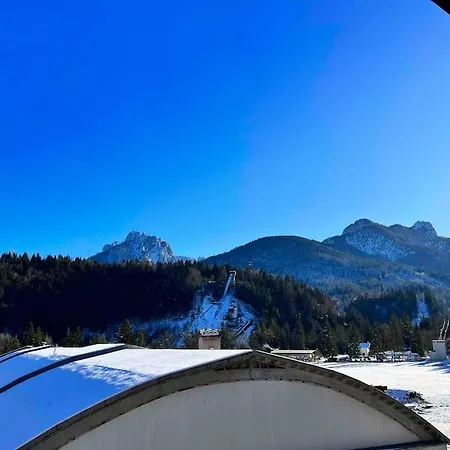 Daire Cozy Penthouse 2 Bedrooms With Wifi - Netflix - Private Parking